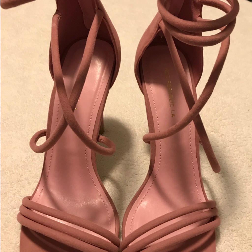 Almost Brand New Gorgeous Heels Shoe Republic La  Box 51